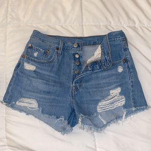 Levi’s 501 button high waist shorts